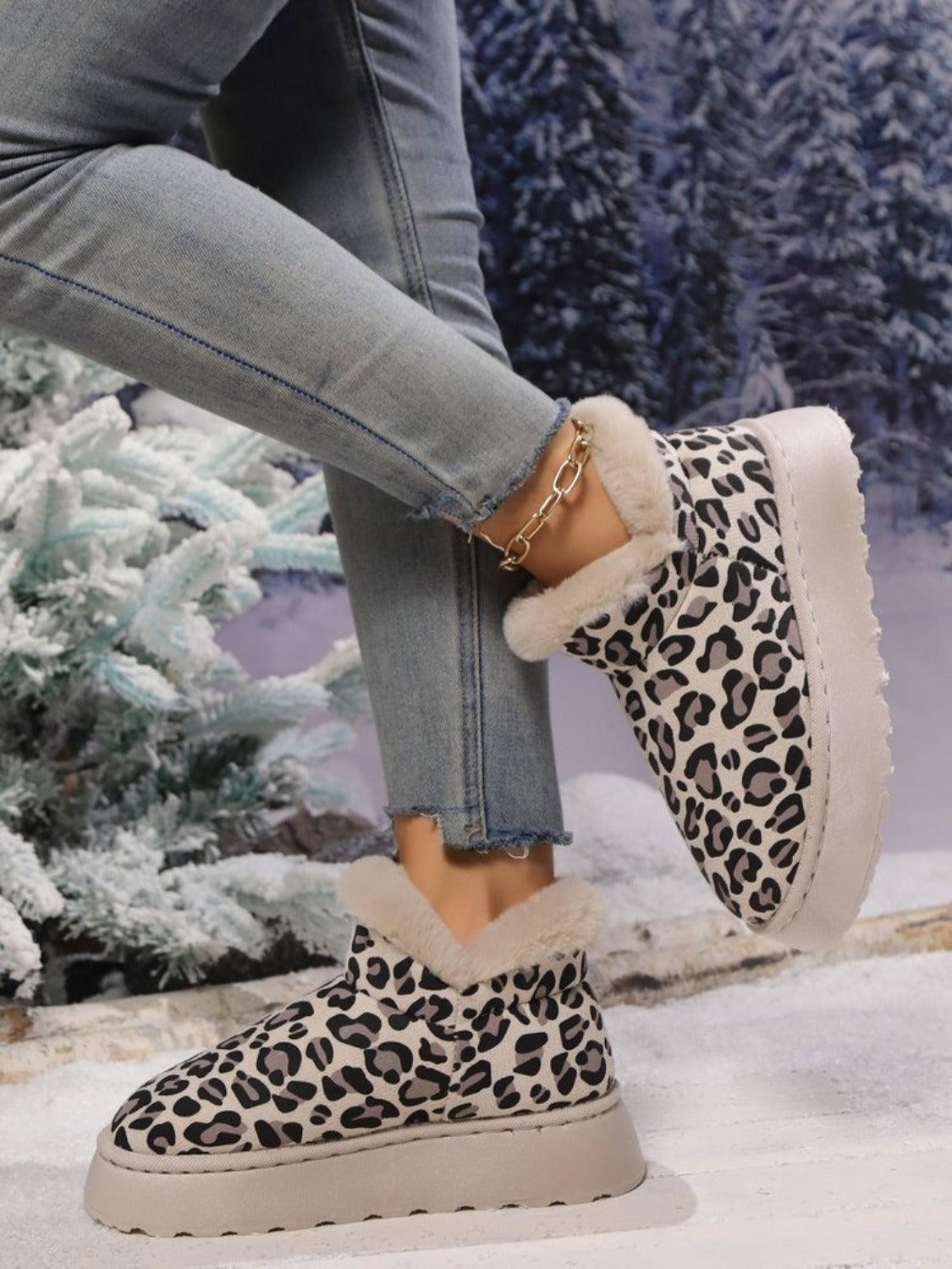 Thermal Leopard Round Toe Platform Boots - Trendy by Luna