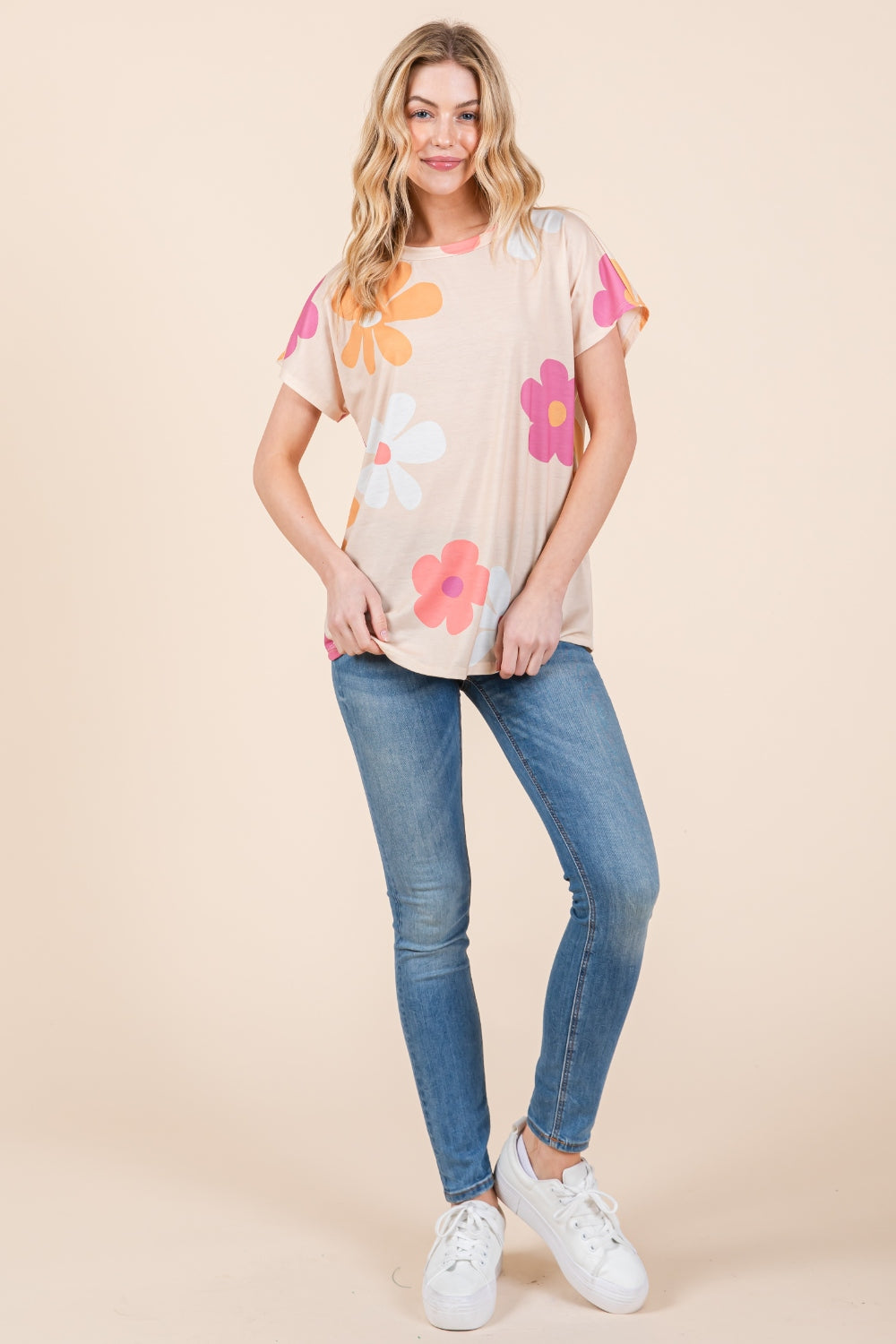 BOMBOM Floral Short Sleeve T-Shirt - Trendy by Luna