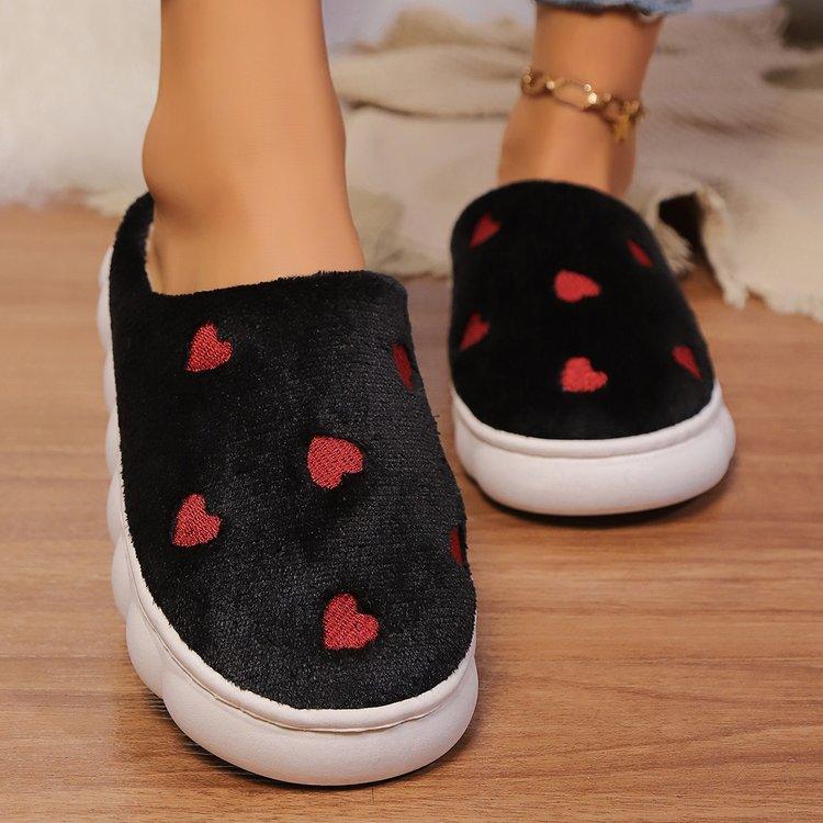 Heart Round Toe Flat Slippers - Trendy by Luna