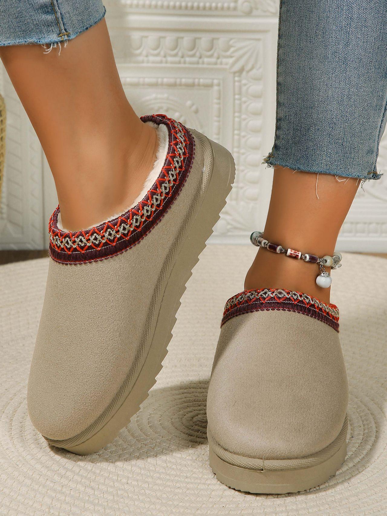 Round Toe Platform Slippers - Trendy by Luna